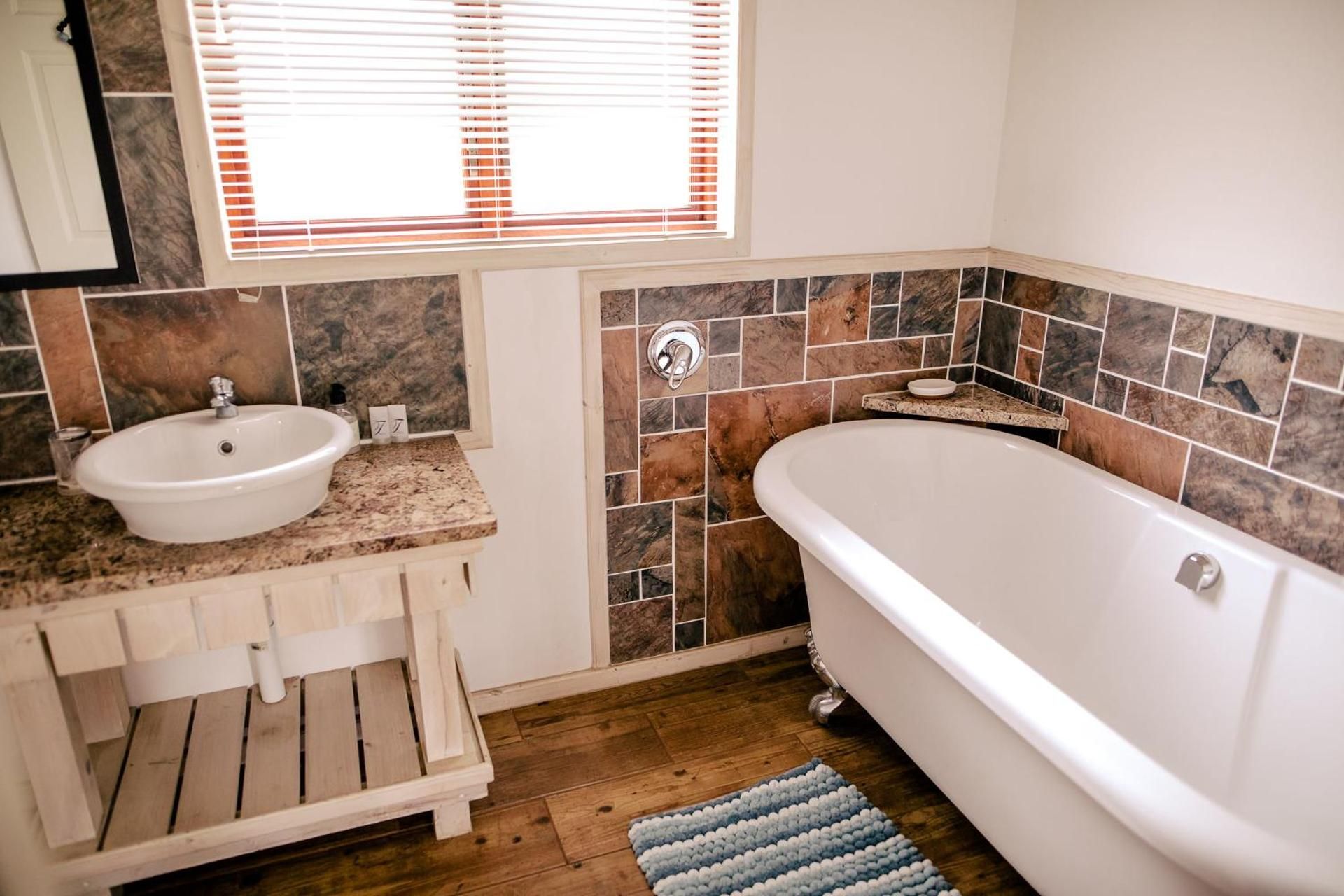Two-Bedroom Log Cabin with Splash Pool