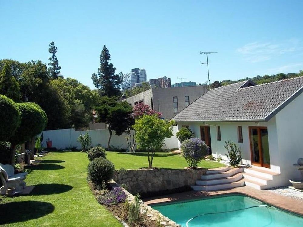 undefined Mizizi House of Sandton Bed & Breakfast 8