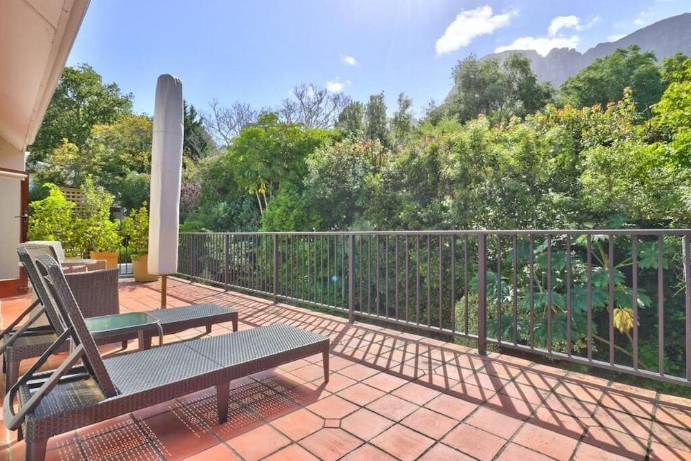 undefined Fernwood Manor 9