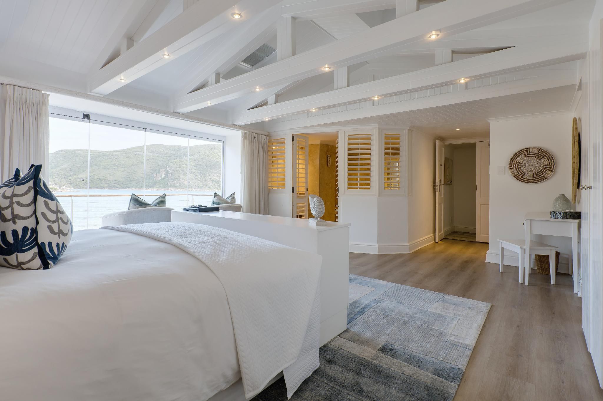 Luxury Suite