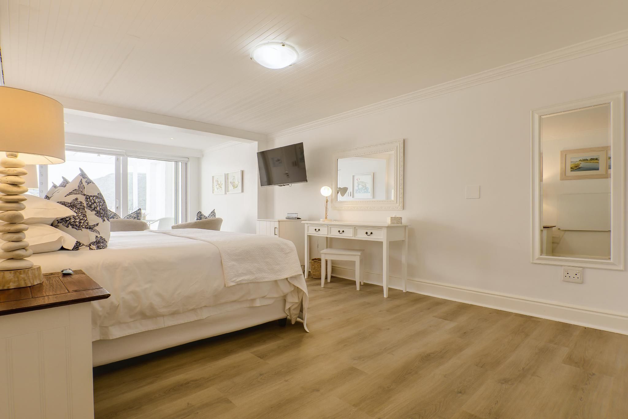 Standard - Sea View