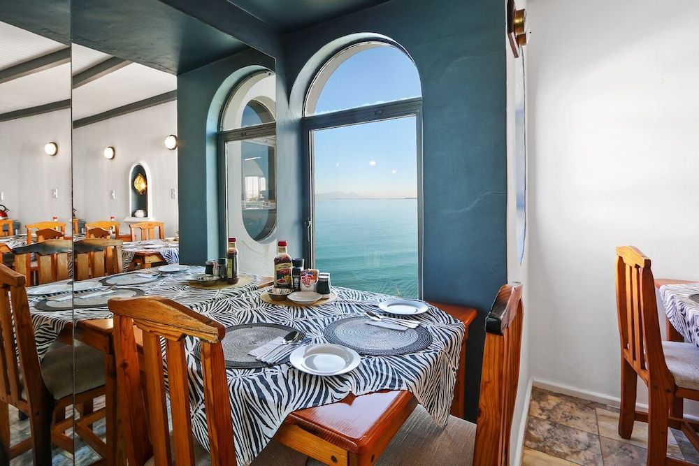 undefined HarbourView Lodge 5