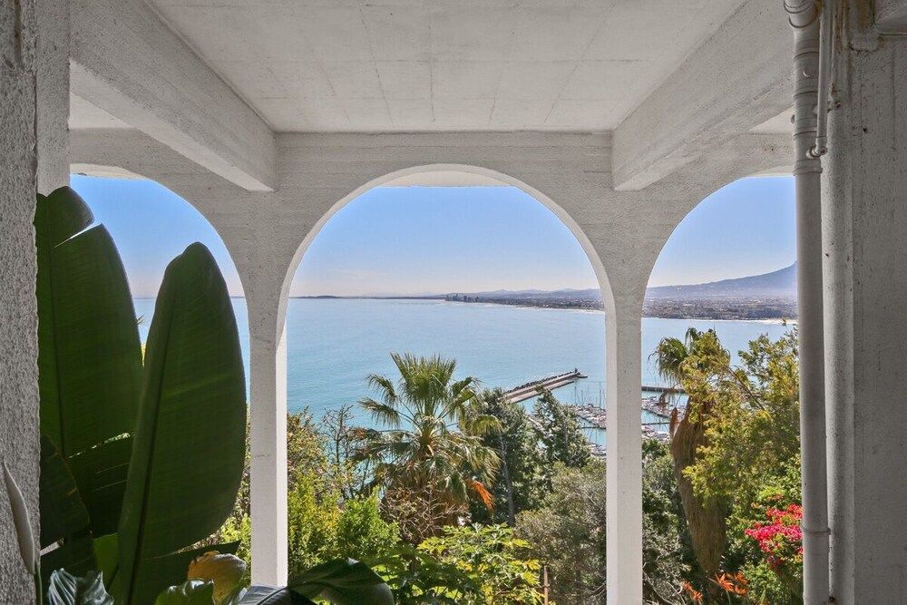 undefined HarbourView Lodge 4