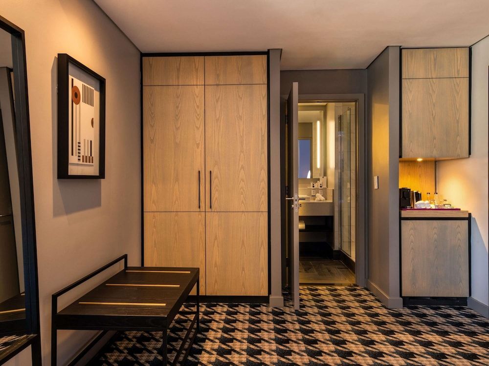 Pullman Cape Town City Centre Classic Room, 2 Twin Beds 6