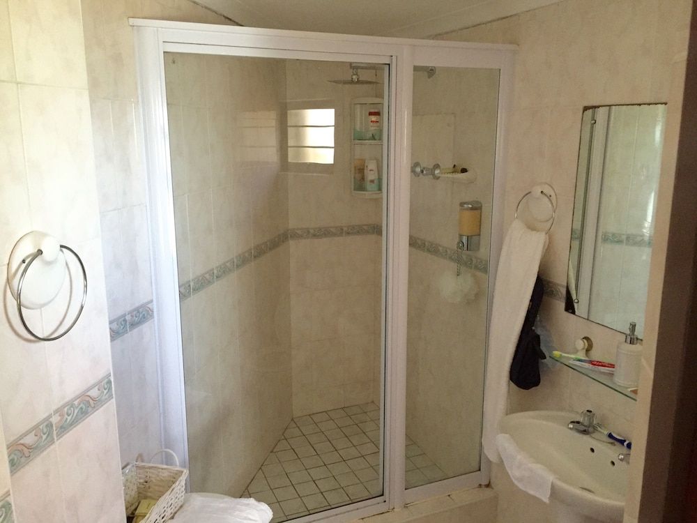 Kingston Place Guest House Executive Studio Suite 3