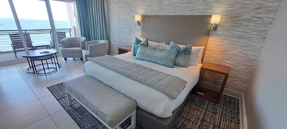 Diaz Hotel & Resort Honeymoon Double Room