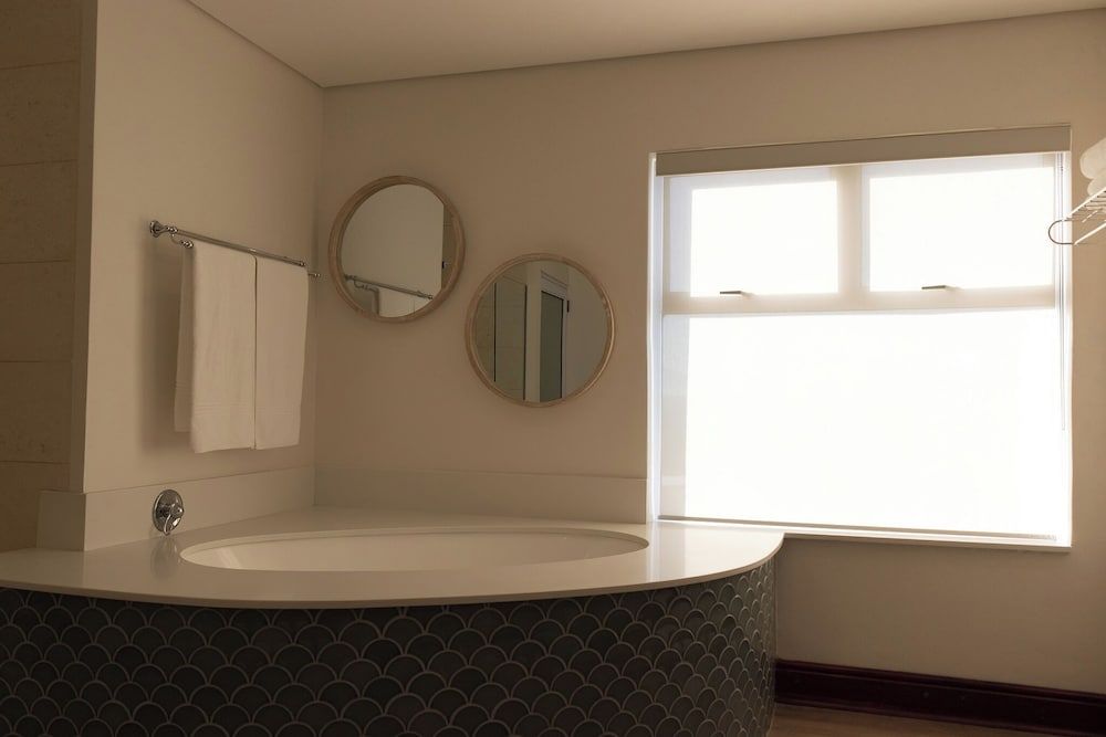 Diaz Hotel & Resort Presidential Suite 8