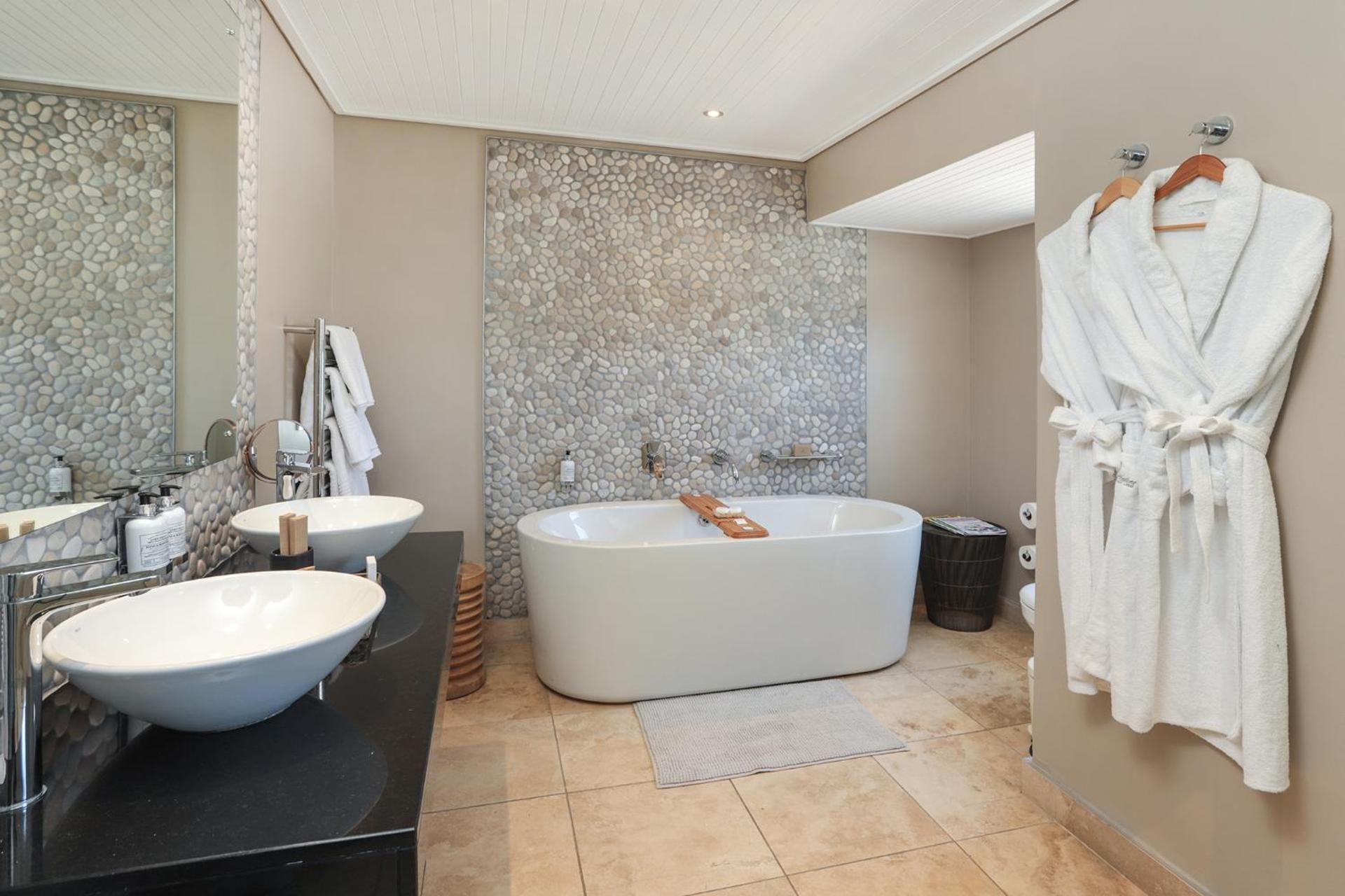 Standard Room with Garden View