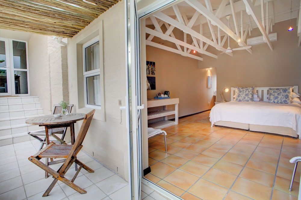 Abalone Guest Lodge Standard Room, 1 King Bed