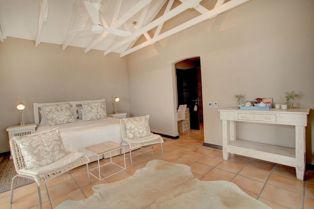 Abalone Guest Lodge Luxury Room, Sea View 5