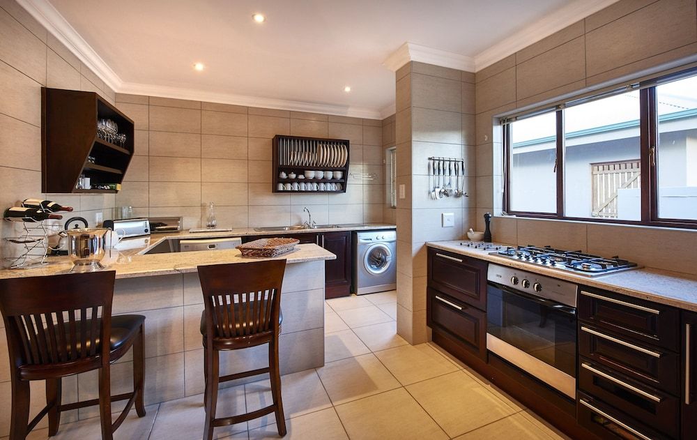 Dynasty Red Mountain Ranch Exclusive Cottage, 3 Bedrooms, Mountain View 4