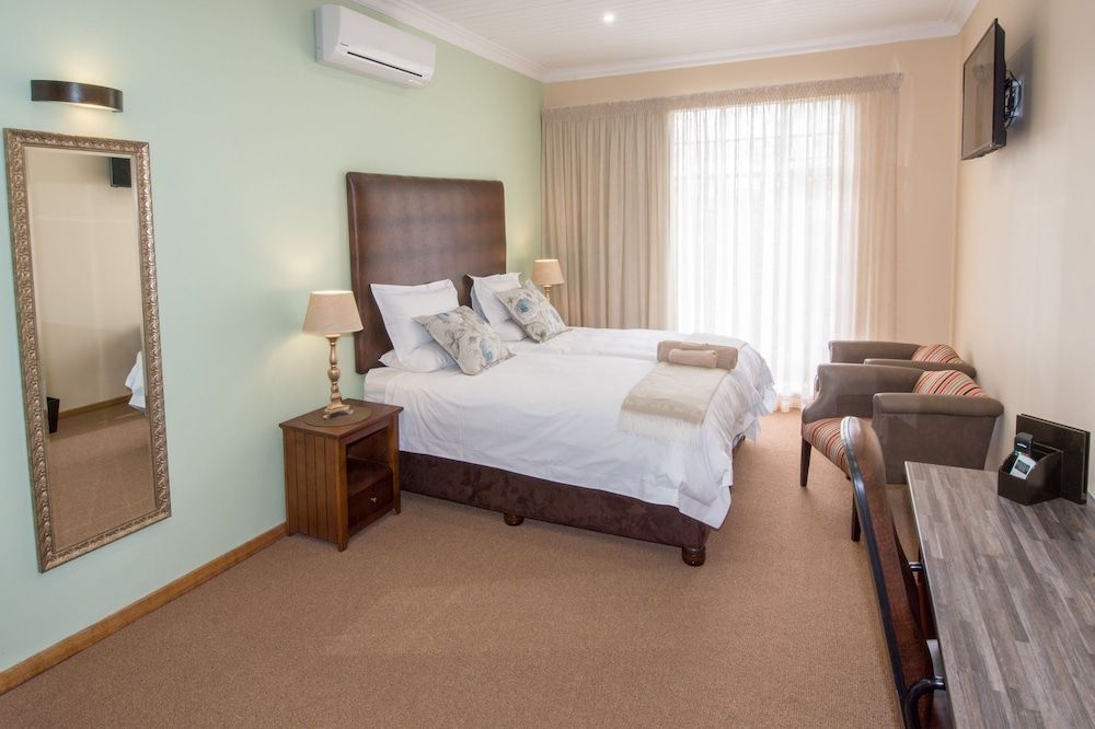 Sunset Manor Guest House Double Room