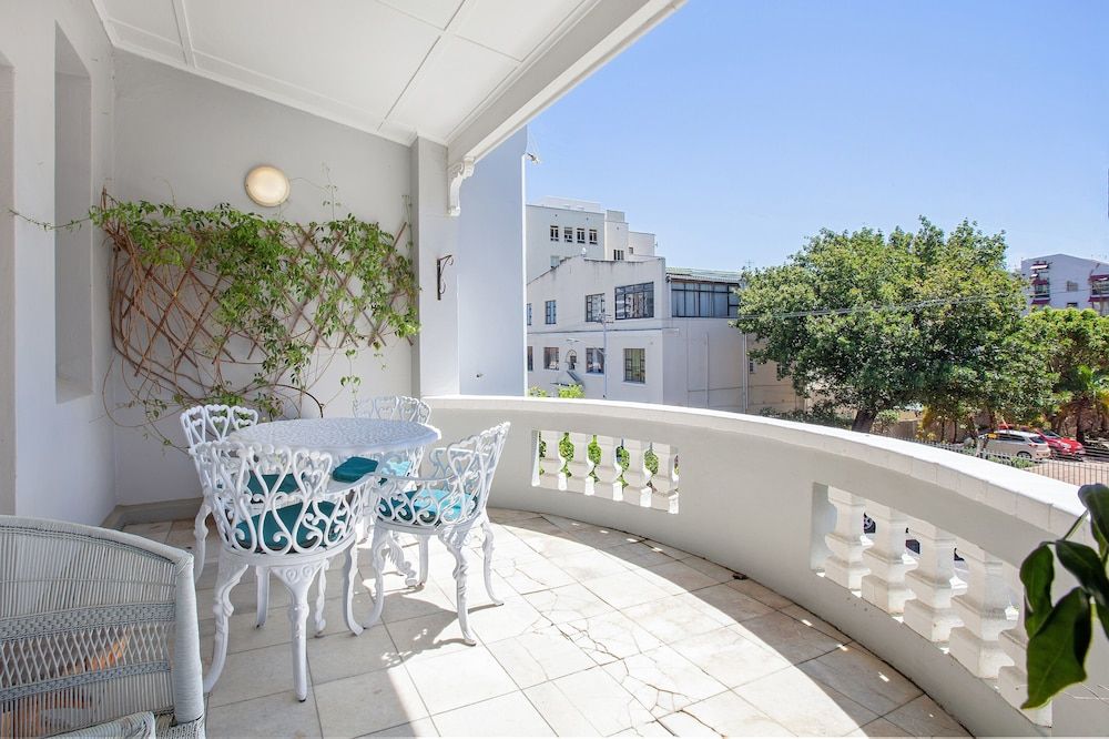 Barry Hall Apartments Apartment No 3 5