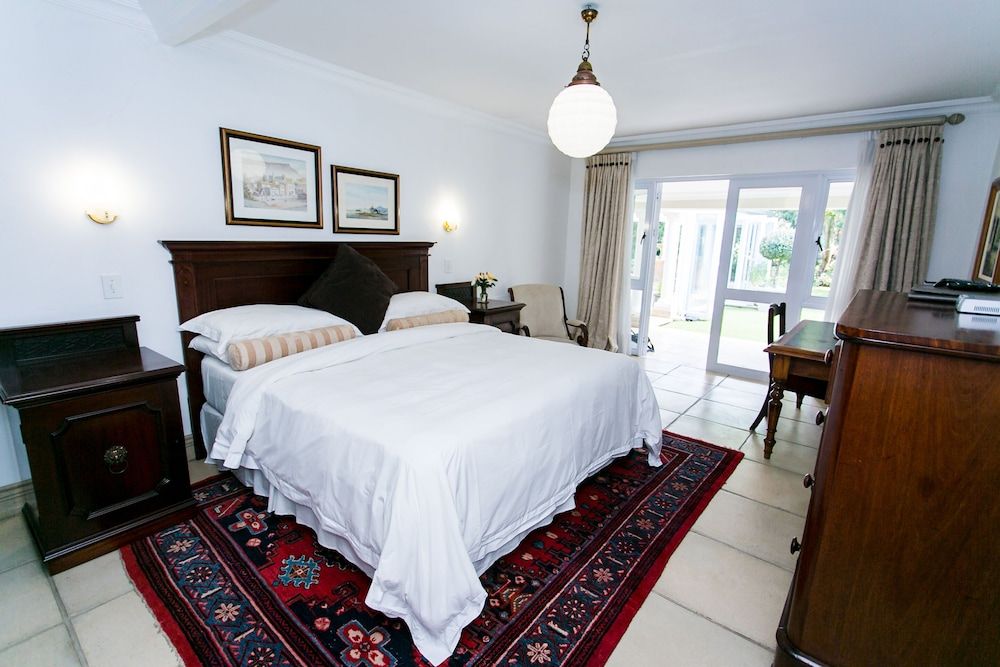 Burkleigh House Comfort Room 2