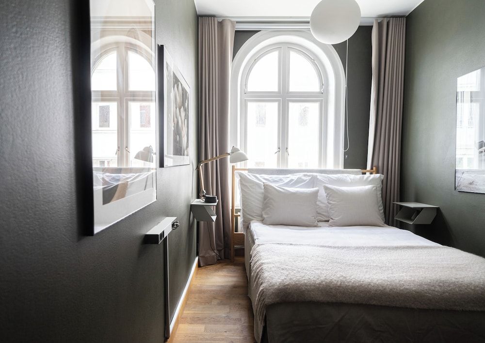 TwentySix Basic Double Room