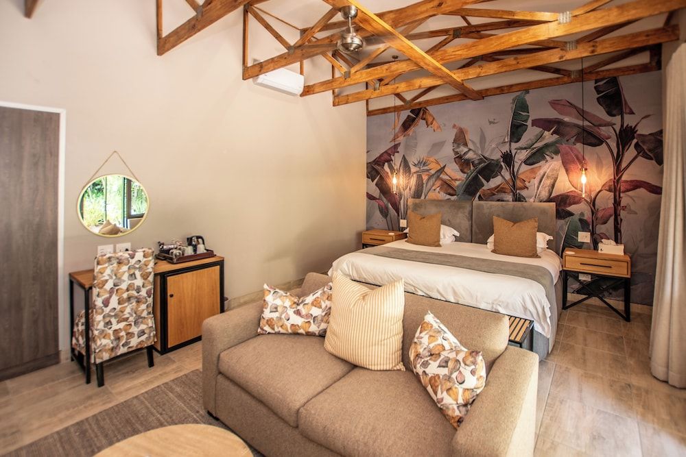 Nut Grove Boutique Hotel Luxury Suite 5