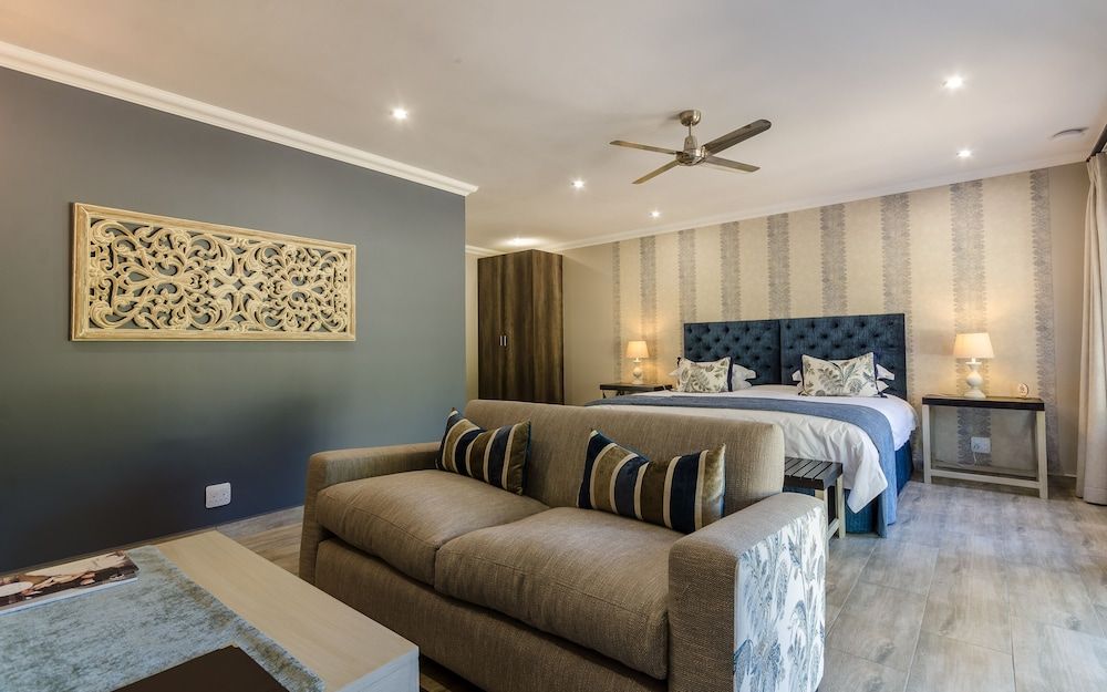 Nut Grove Boutique Hotel Luxury Suite 2