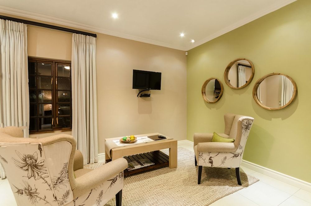 Nut Grove Boutique Hotel Luxury Suite 25