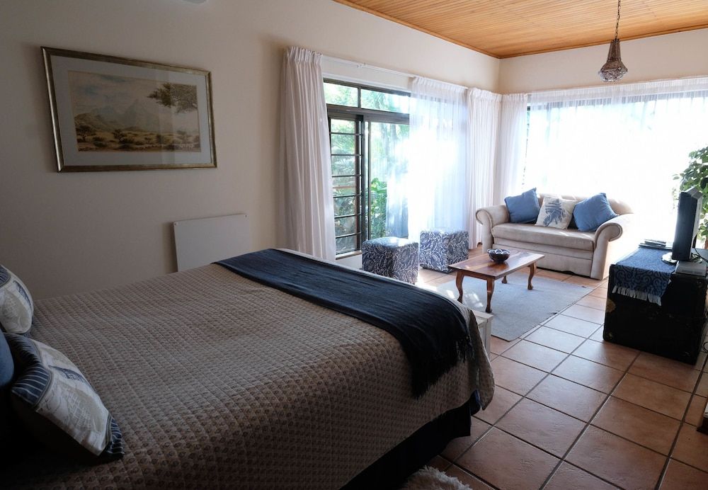 Luxury Room, 1 Queen Bed (Room D)
