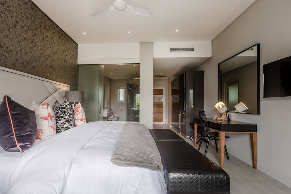 Franschhoek Boutique Hotel Luxury En-Suite King/Twin Mountain Views 4