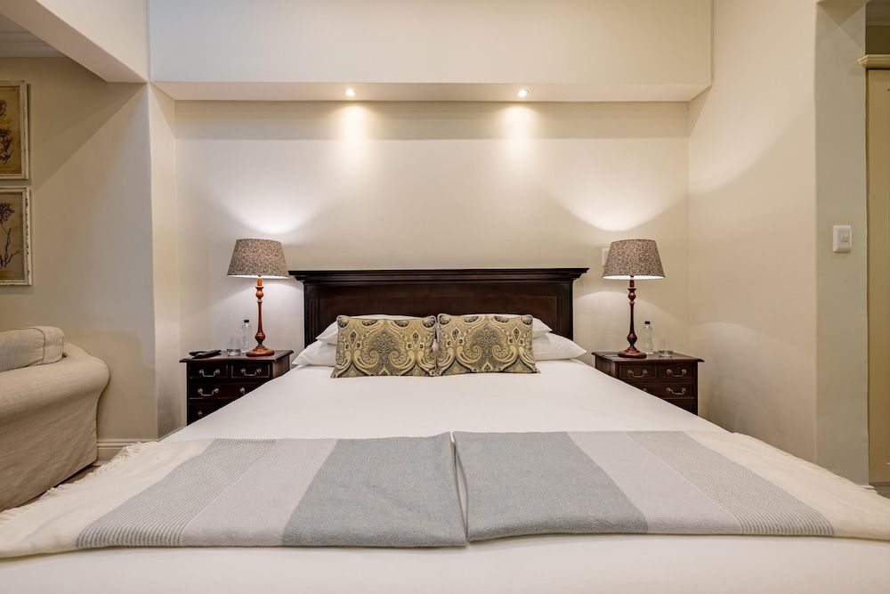 Sheppard Boutique Guesthouse Luxury Twin Suite 5