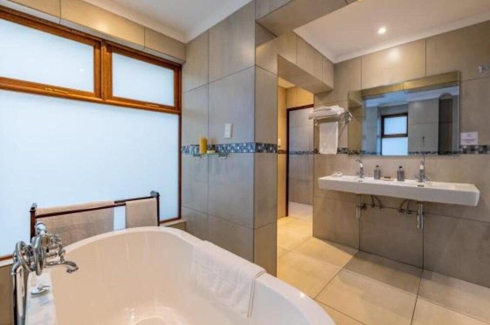 Sheppard Boutique Guesthouse Garden Room 10