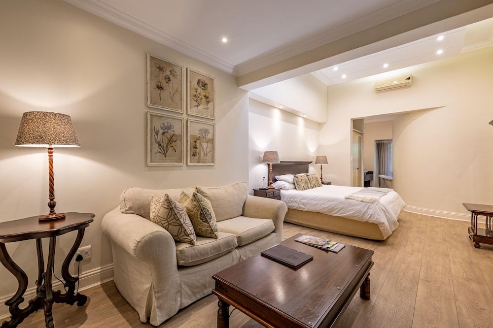 Sheppard Boutique Guesthouse Luxury Twin Suite 2