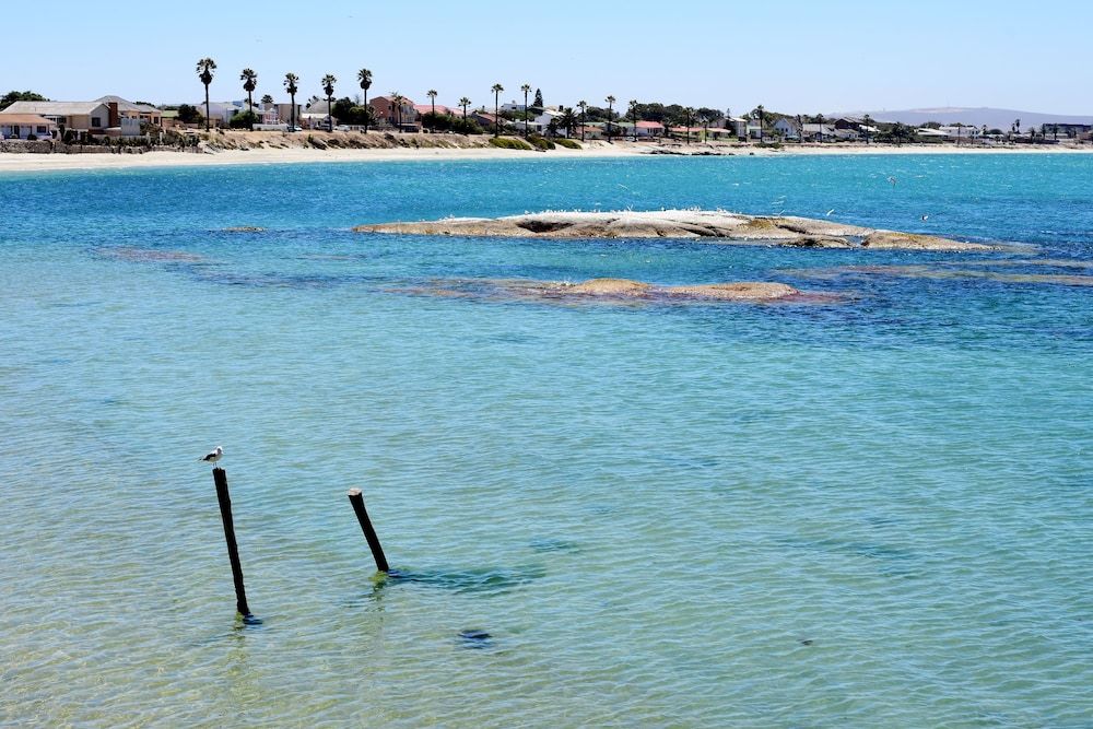 Hoedjiesbaai Hotel Twin Room 6