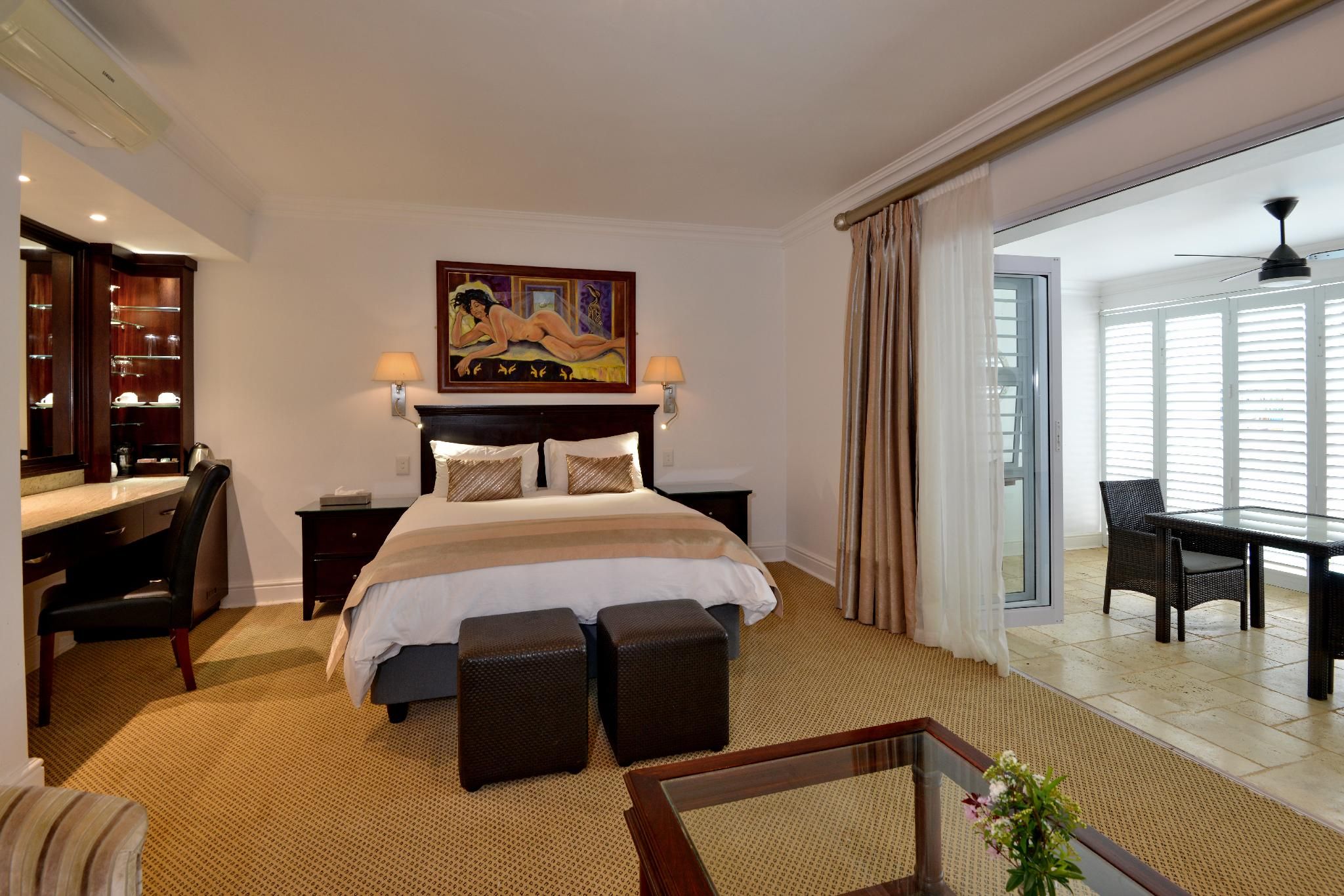 Luxury Suite