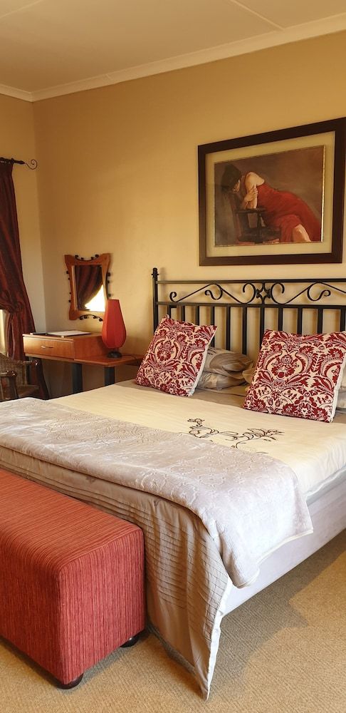 Deluxe Room, 1 Bedroom, Garden View, Courtyard Area