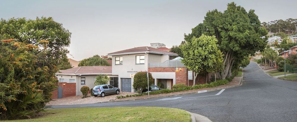 undefined Maroela House 10