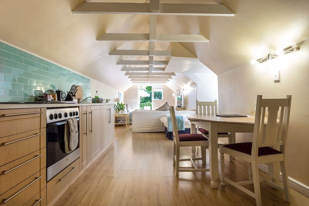 Little House Loft Apartment 9