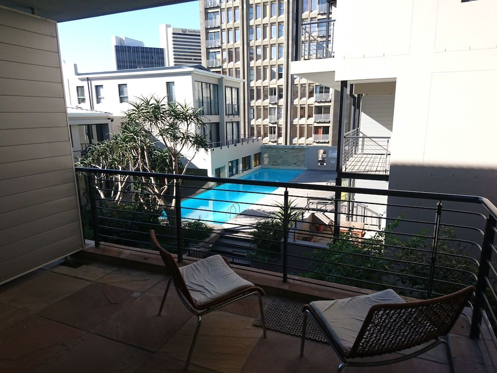 J10 Aderely Terrace