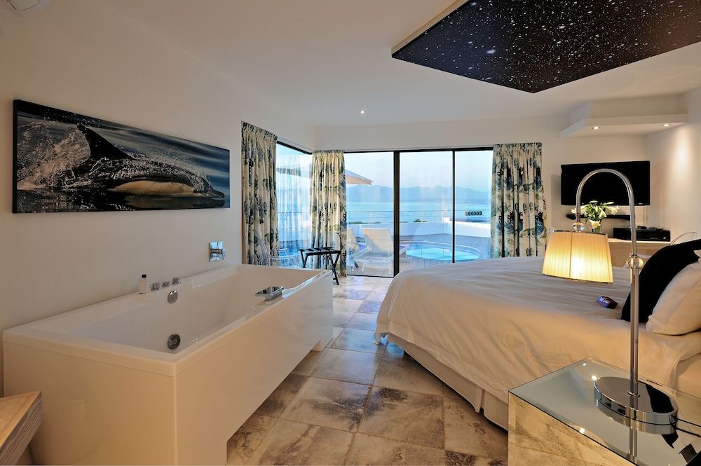 Superior Room, Sea View (ground floor, access to pool deck)