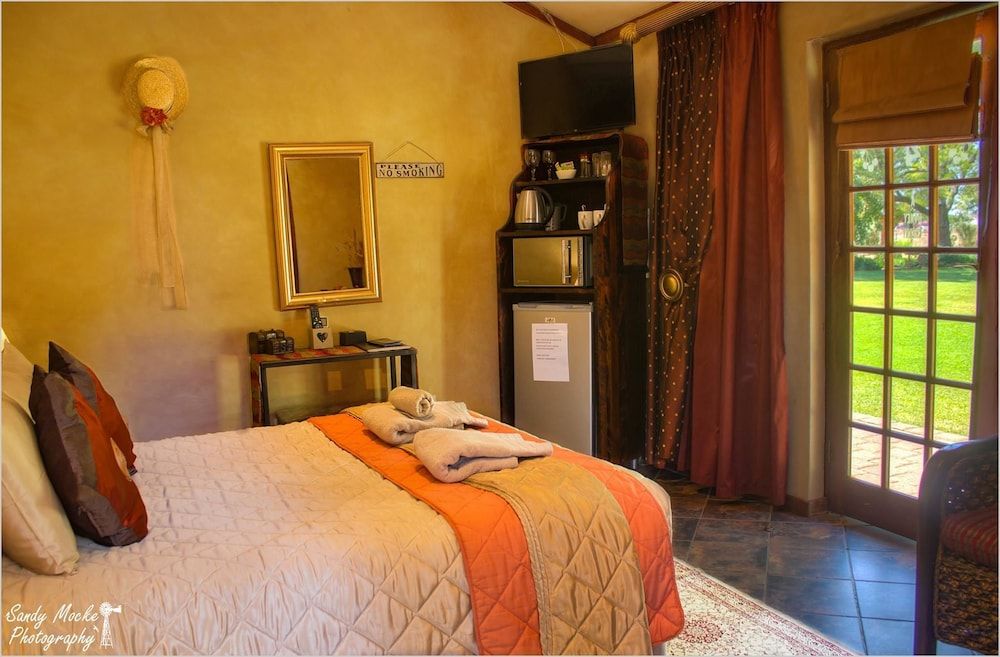 Honeymoon Suite