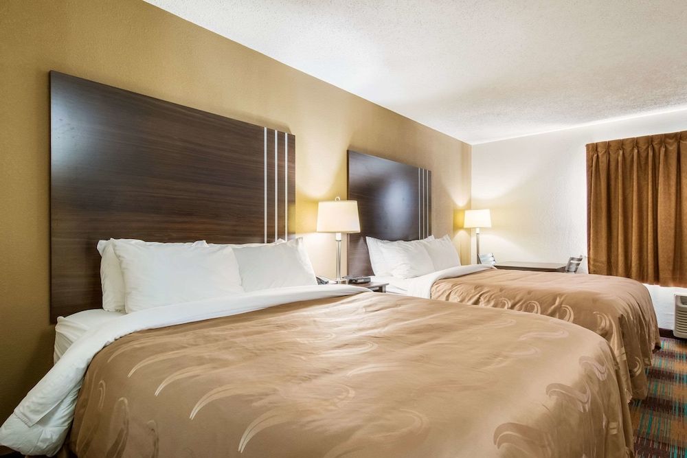 Room, 2 Queen Beds, Non Smoking