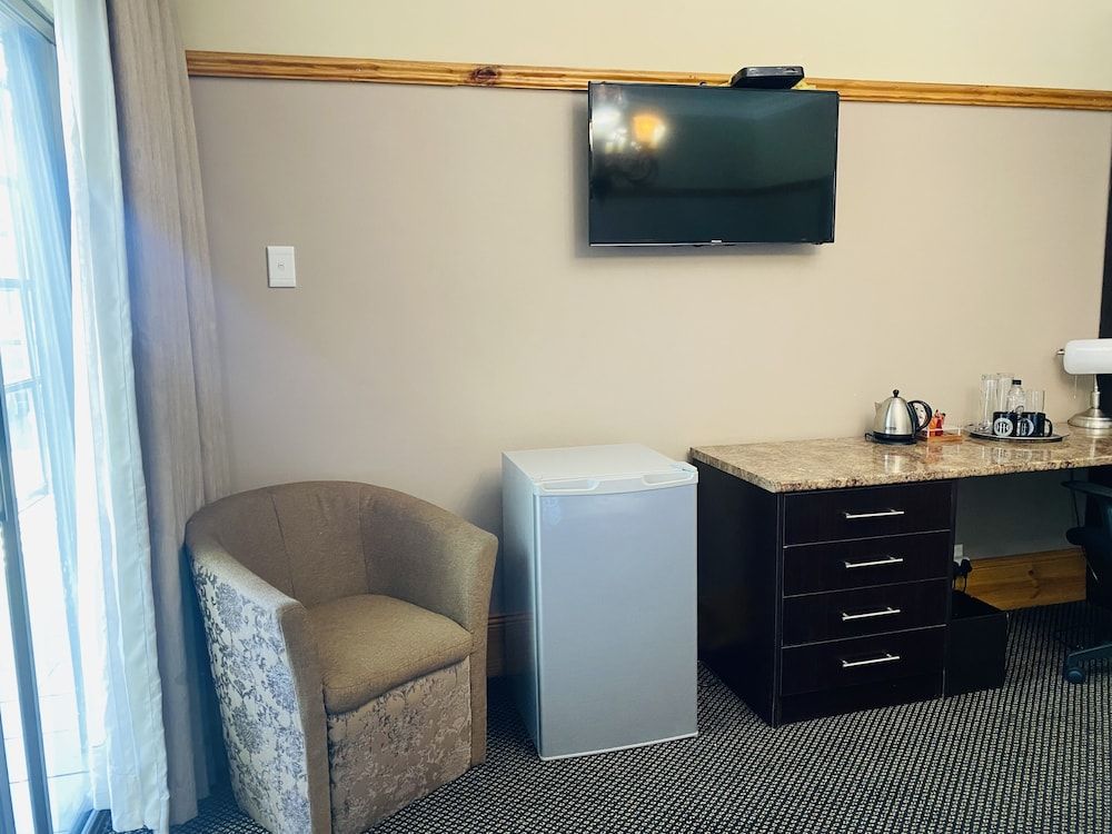 The Halfway House Hotel Double Room 3