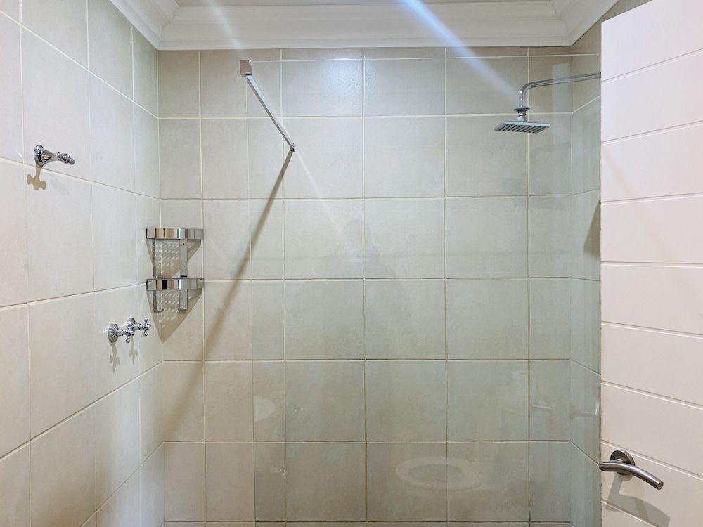 The Halfway House Hotel Double Room 5