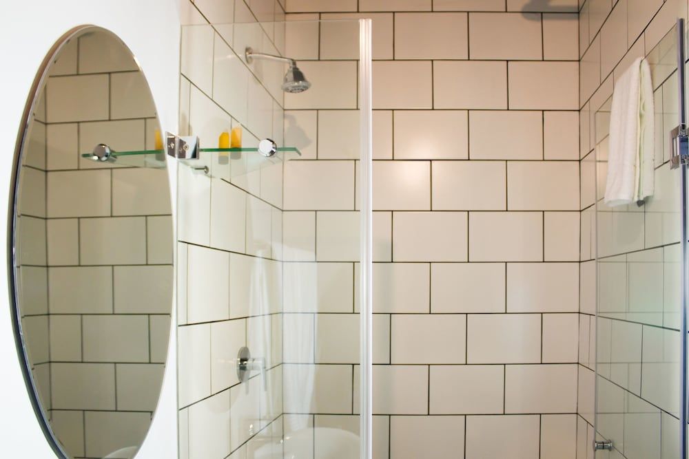 InnsCape on Castle Luxury Suite 4