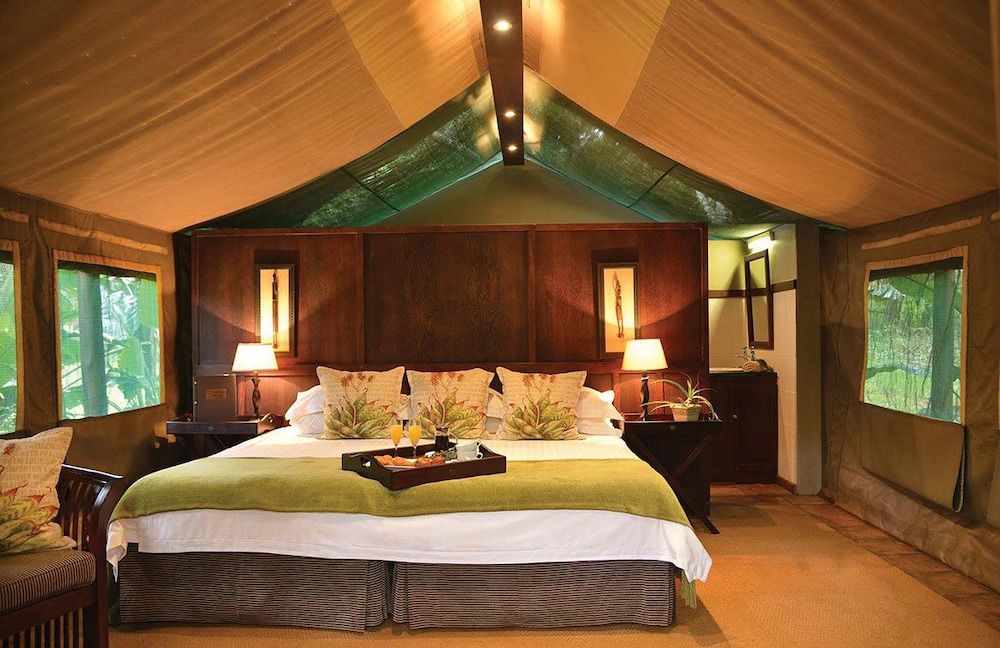 Falaza Game Lodge Luxury tented Accommodation twin 2