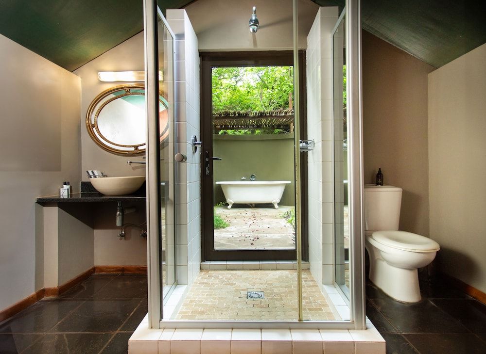 Falaza Game Lodge Luxury tented Accommodation twin 15