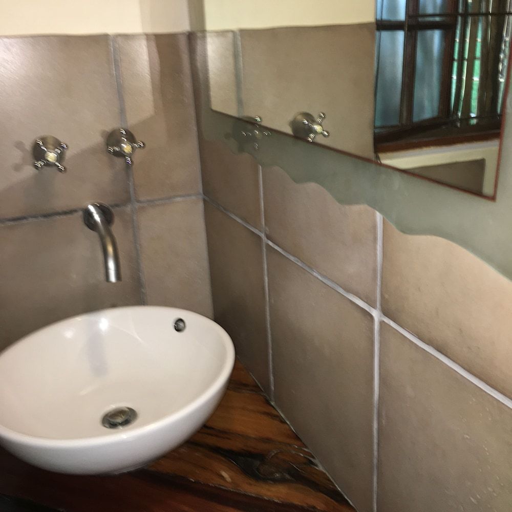 The Birdhouse Standard Twin Room 5