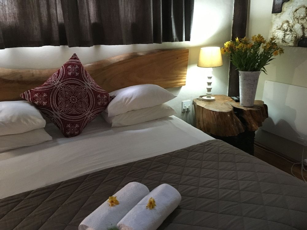 The Birdhouse Luxury King Room Upperdeck 3