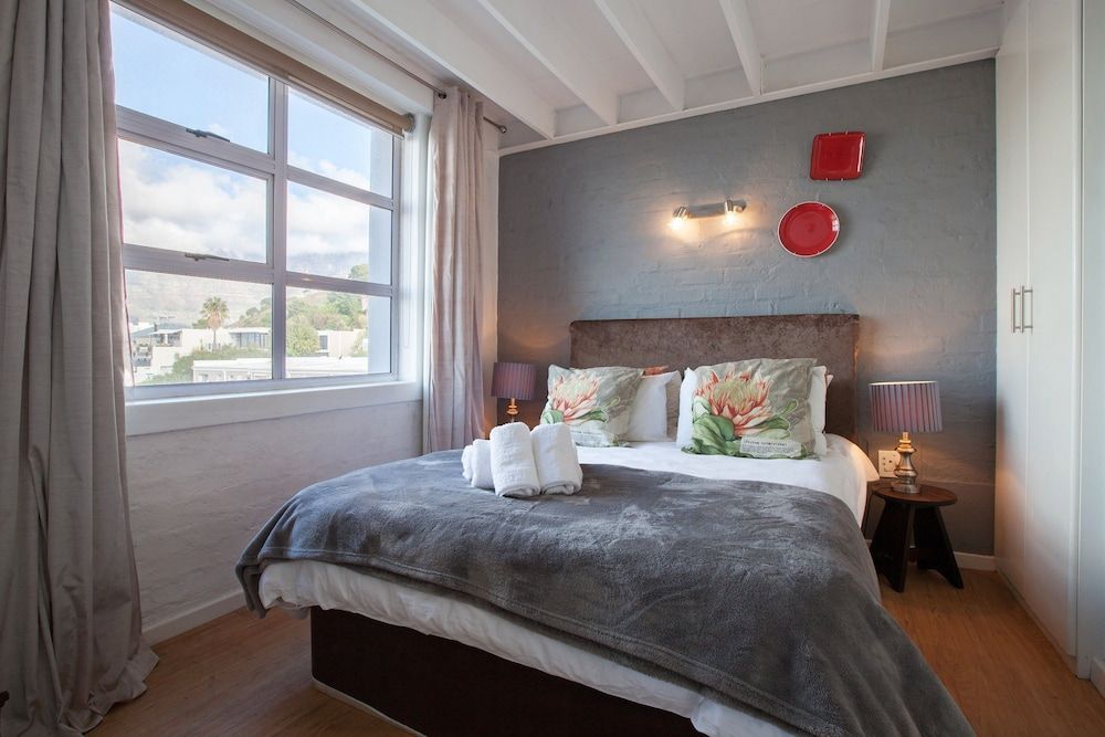 Apartment (2 Bedrooms)