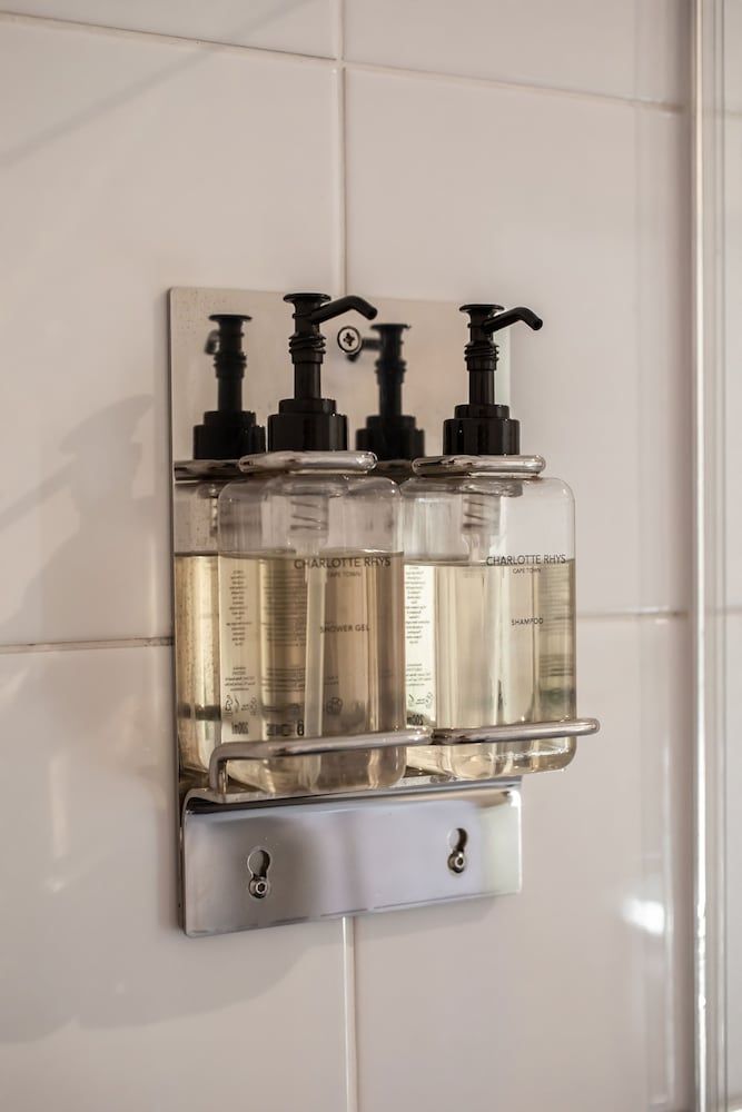 Noah House Standard Room, 1 Queen Bed 3