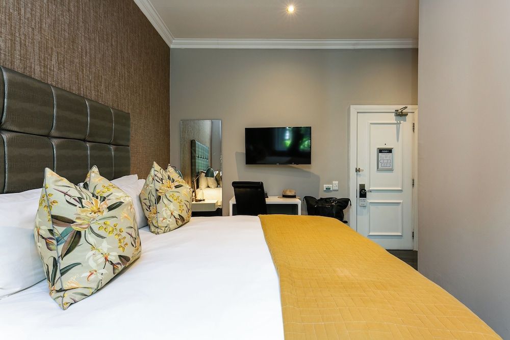 Cloud 9 Boutique Hotel and Spa Classic Room 2