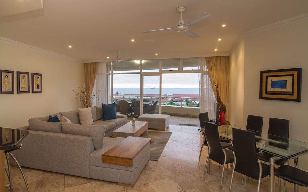 203 Oyster Quays (1)