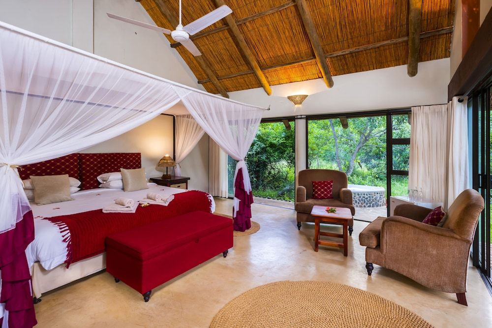 Leopard Walk Lodge Luxury Suite, 1 Queen Bed
