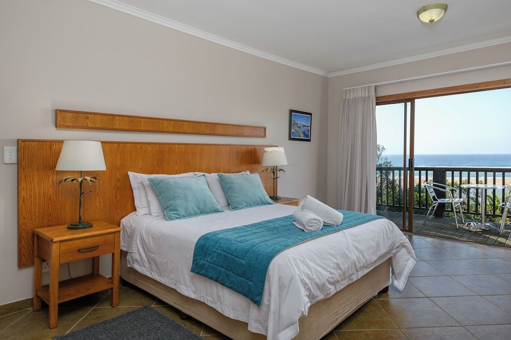 Sugar Beach Resort Queen Unit 3