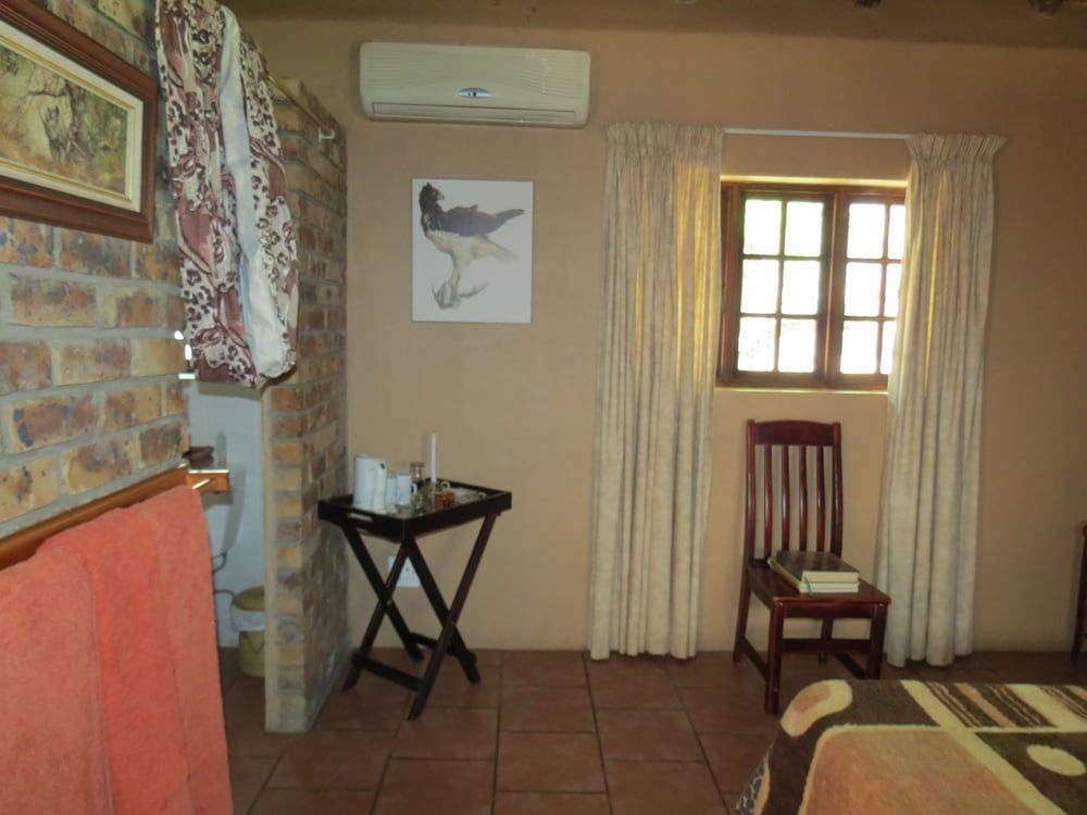 Serenity Du Bois Lodge Rhino Room 4